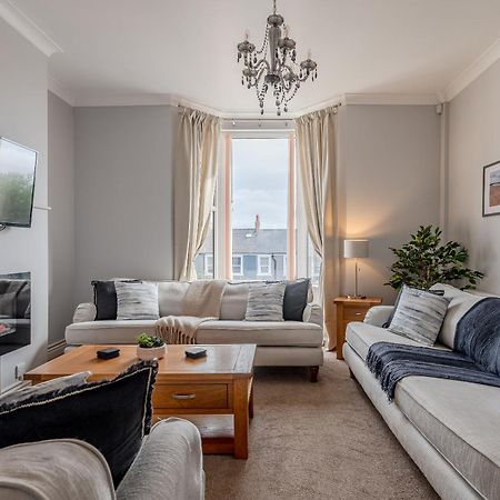 Rosemill - Large Pet Friendly Home With Off Road Parking Γουίτμπι Εξωτερικό φωτογραφία